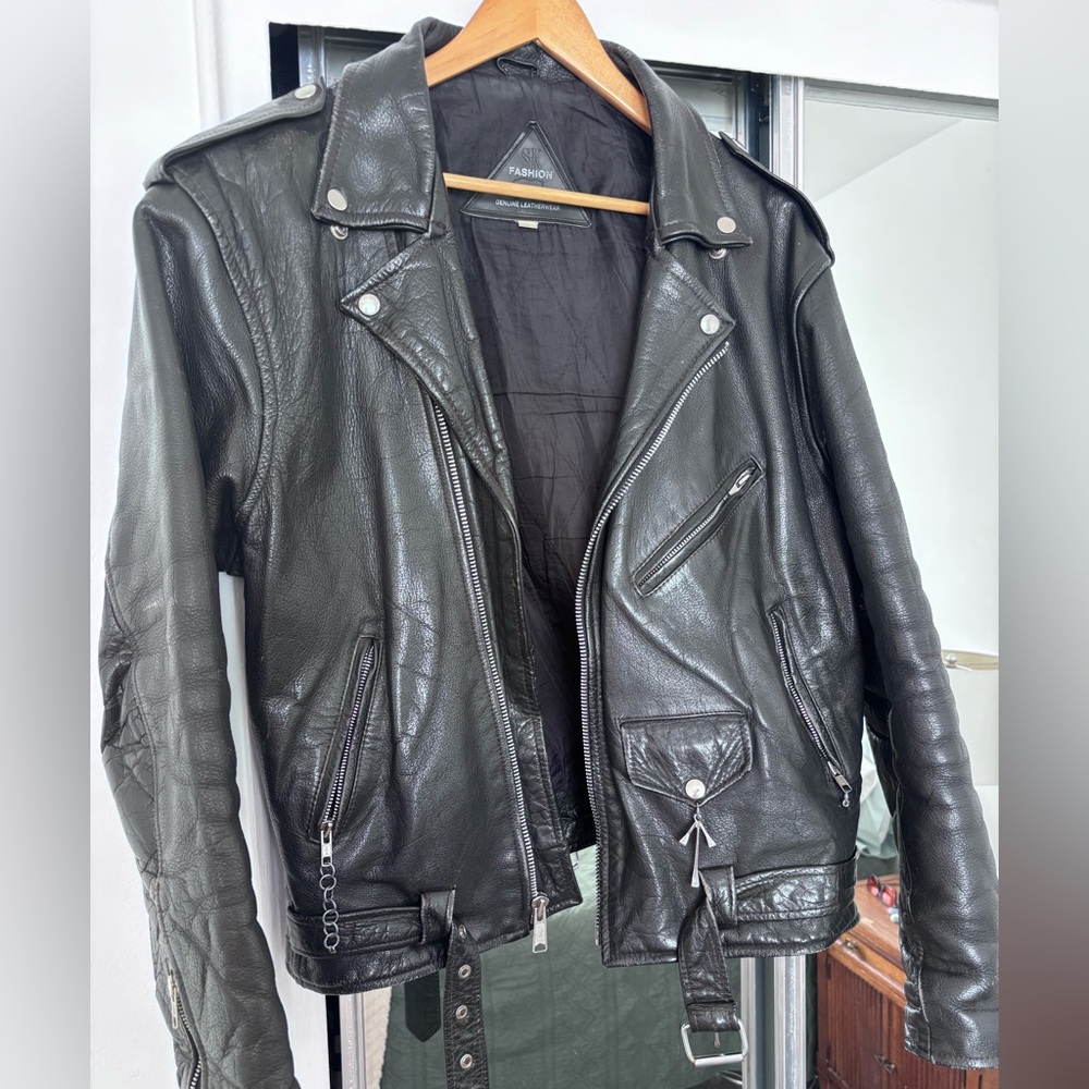 Vintage Oversized Black Leather Motorcycle Jacket – Genuine Leather